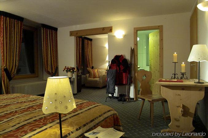 Hotel Bernina Pontresina Buitenkant foto